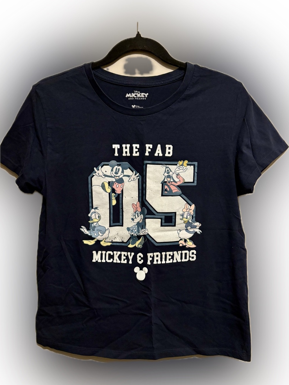 ⭐️ 4 for $25 SALE ⭐️ Women’s Disney Mickey & Friends GraphicTee